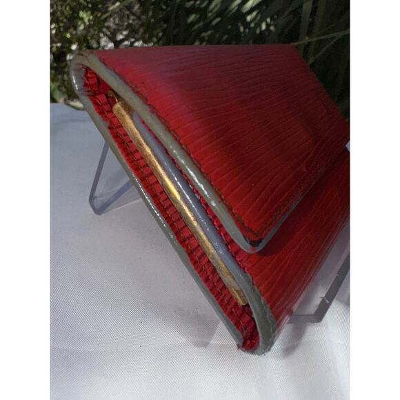 Louis Vuitton Red Epi Key - Picture 5 of 7